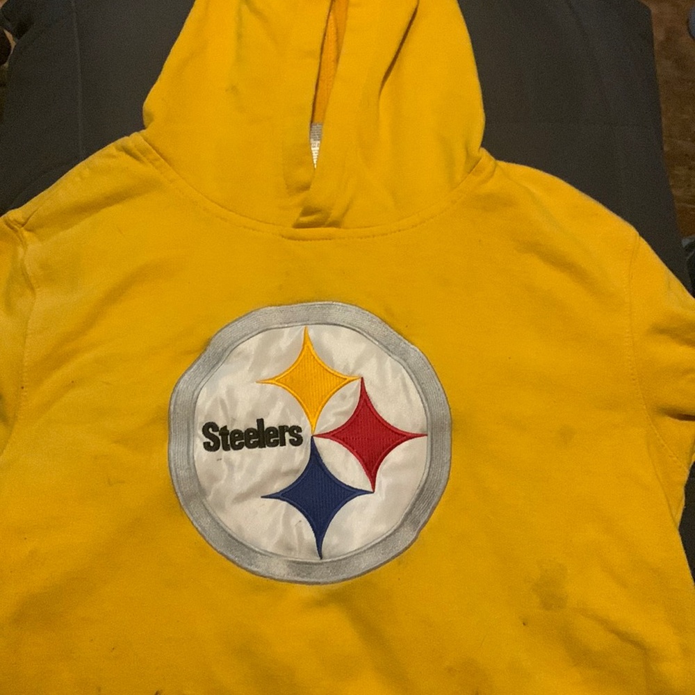 Yellow Youth-size Steelers hoodie